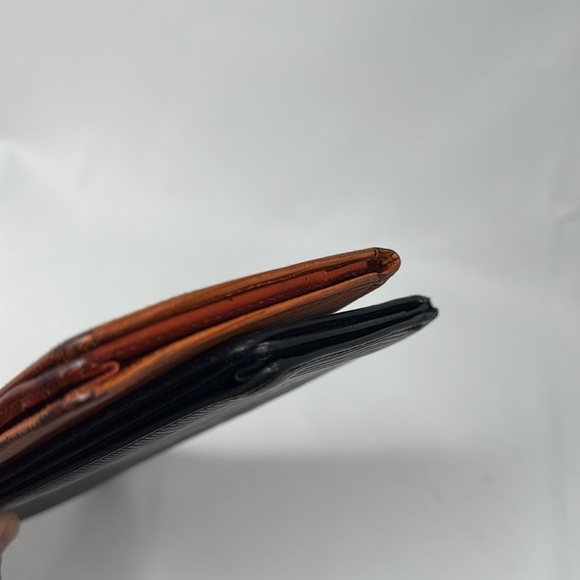 Louis Vuitton Orange and Black Epi Leather Brazza Long Wallets | Unisex | Used | - Picture 8 of 13